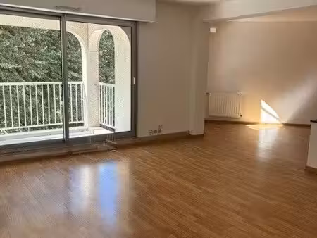 appartement 4 pièces 92 m²