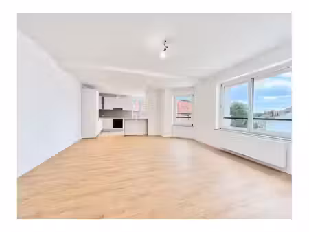 duplex à louer à rue konkel 108 woluwe-saint-lambert (vbe72159)