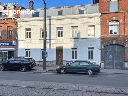 immeuble 13 pièces 386 m²