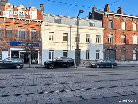 immeuble 13 pièces 386 m²