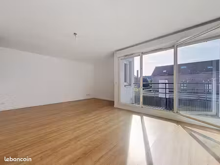 appartement 3 pièces 77 m²