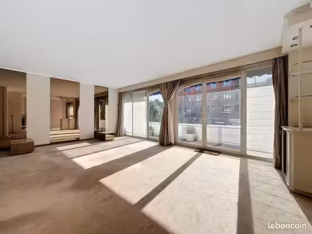 appartement 4 pièces 127 m²