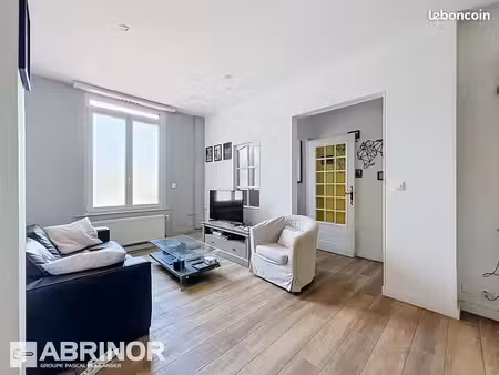 maison 4 pièces 80 m²