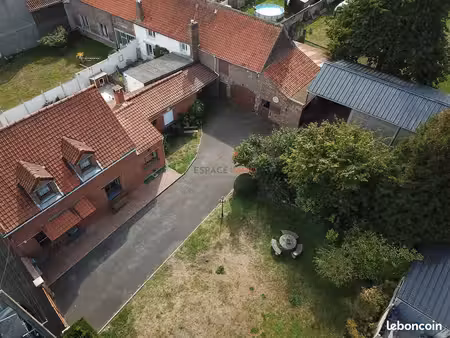 propriété 6 pièces 130 m²