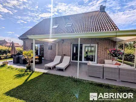 villa 5 pièces 122 m²