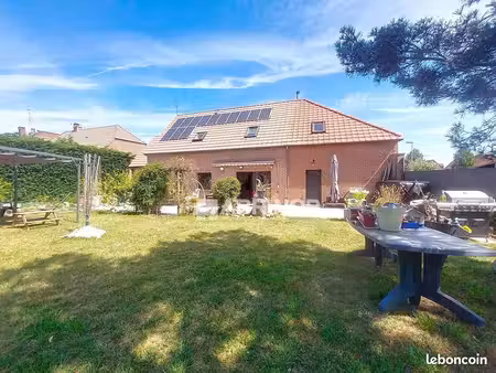 maison 5 pièces 104 m²