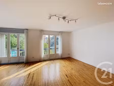 appartement 3 pièces 79 m²