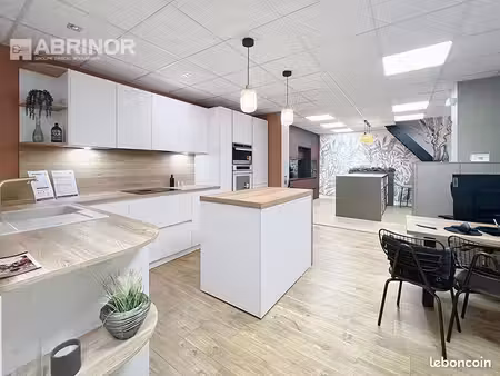 immeuble 8 pièces 246 m²