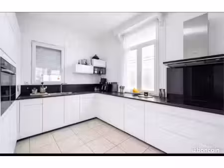 maison 125 m2 centre ville 7 pièces dont 3 chambres gaz proximité commerces et écoles