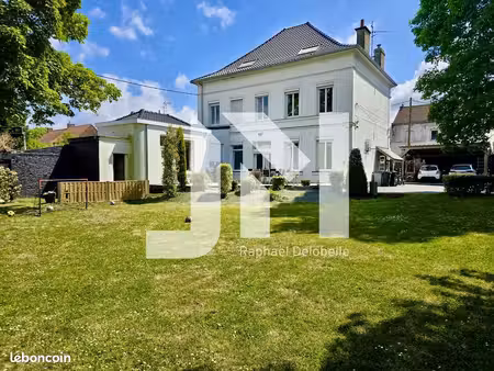 maison 6 pièces 205 m²