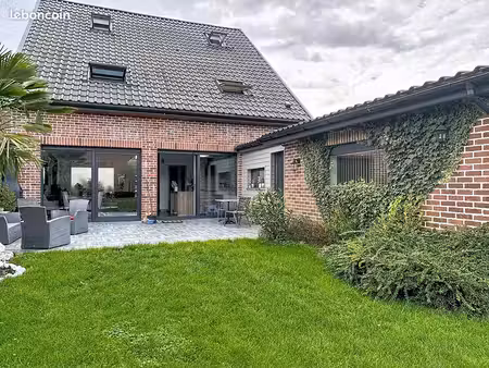 villa 7 pièces 200 m²