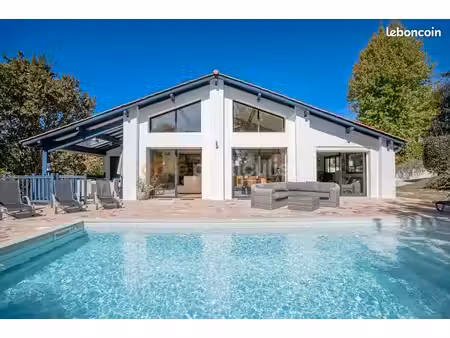 maison 7 pièces 193 m²