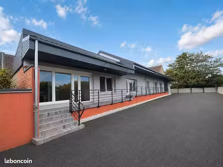 immeuble 20 pièces 461 m²