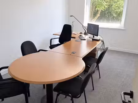 bureau rénové 11 m²