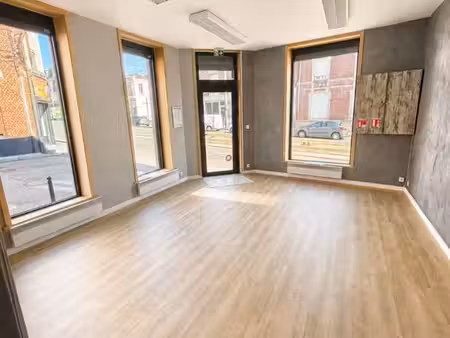 local commercial 80 m² valenciennes