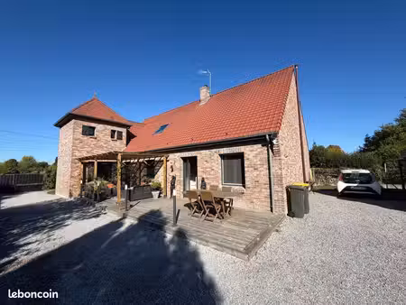 maison 5 pièces 218 m²