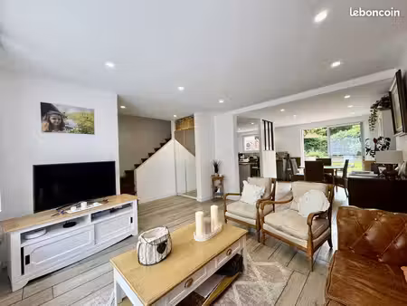 maison 6 pièces 120 m²