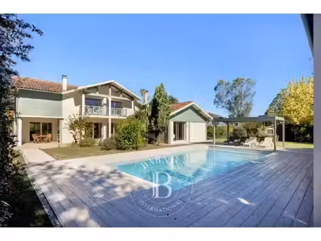 maison de luxe à vendre dans le quartier est