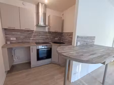 chartres – appartement 2 pièces 40 46 m² – proche place des épars