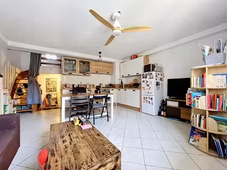 hyper centre de grenoble / antiquaires t3 en duplex au dernier