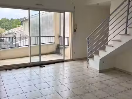 t4 en duplex - balcon - garage