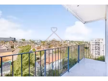 exclusivité – superbe 3 pièces avec 2 balcons à 5 min du m?