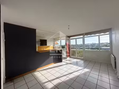 appartement t2 à rouen - balcon - vue sur seine