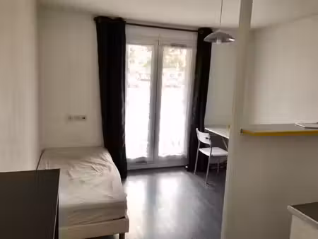 a louer brest kérinou/la croix rouge studio 18 m2 meublé