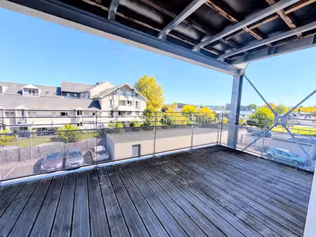 appartement t4 avec ascenseur  idéalement situé à tarbes  deux places de parking  un box  