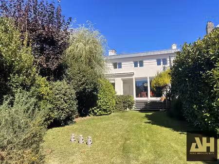 brest saint-marc - maison de 160 m² - 4 chambres et 1 bureau - jardin clos - garage