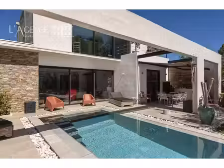 villa contemporaine de 144 m² à 20 minutes d'aix-en-provence