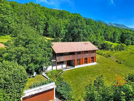 villa de luxe à vendre à péron