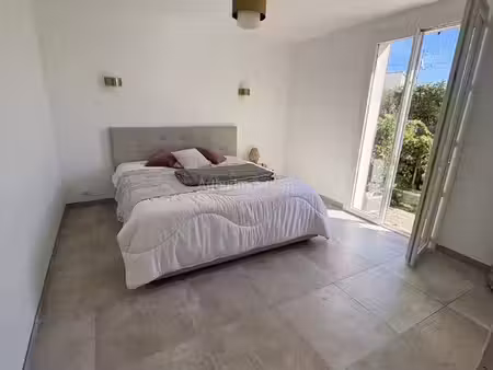 location appartement 4 pièces 110 m2 à martigues