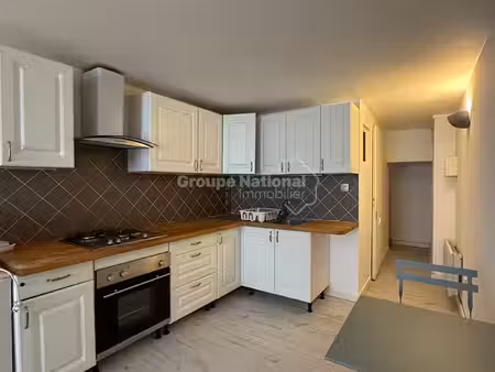 studio meublé - 24m² - rdc - le luc