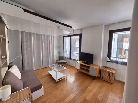 location studio meublé - rue labois-rouillon - 26 5m²