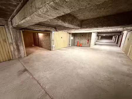 clermont-fd / centre-ville - garage en sous-sol