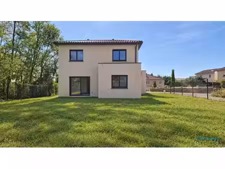 maison individuelle 126 m² terrain 705 m² dpe a a