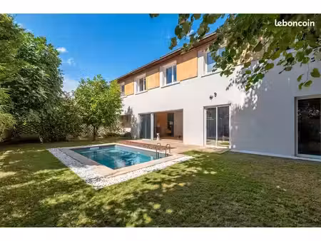maison de ville 220 m2
