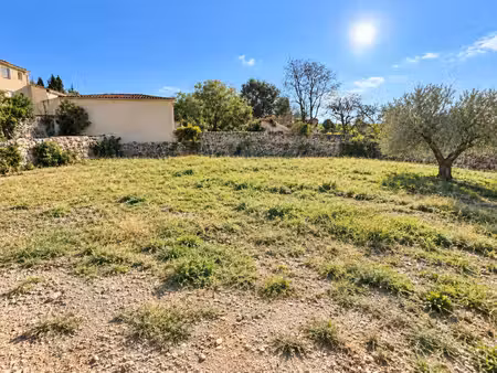 terrain à bâtir - 300 m² – 70 000 €