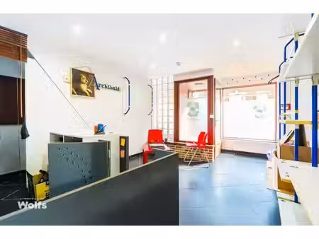 maison avec rez commercial et habitation indépendante !