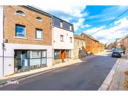maison avec rez commercial et habitation indépendante !