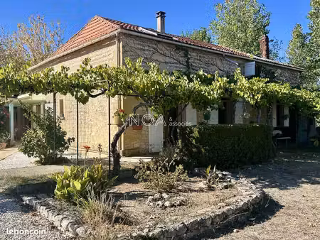 maison 9 pièces 250 m²