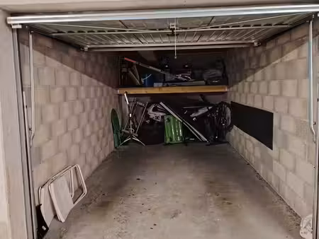 garage avec mezzanine – 16 m²