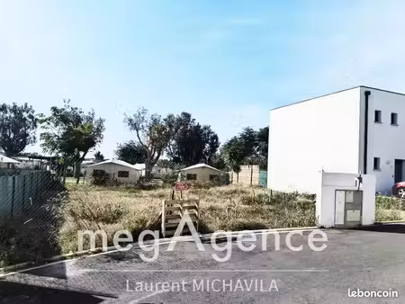 terrain 371 m² serignan