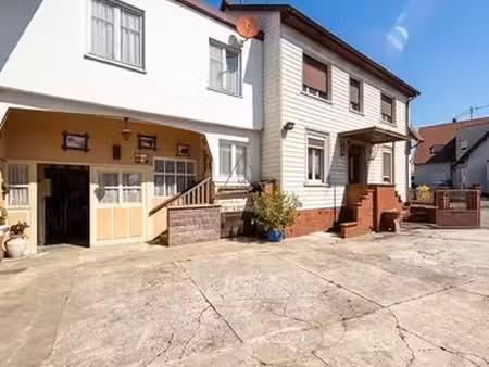 maison 9 pièces 191 m²