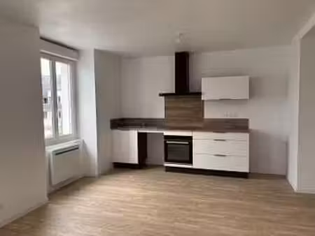 location appartement t1 à scaër (29390) : à louer t1 / 37m² scaër