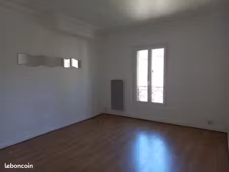 studio 1 pièce 25 m²