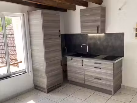 à louer appartement f2 centre de jouy sur morin