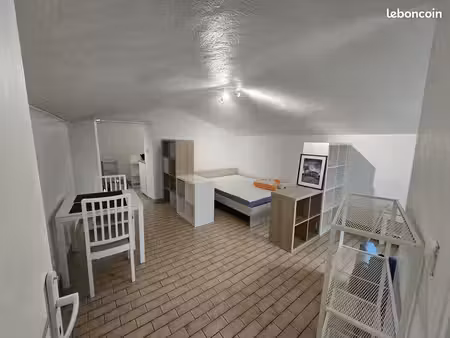 studio meuble a louer - vieux village de la gaude