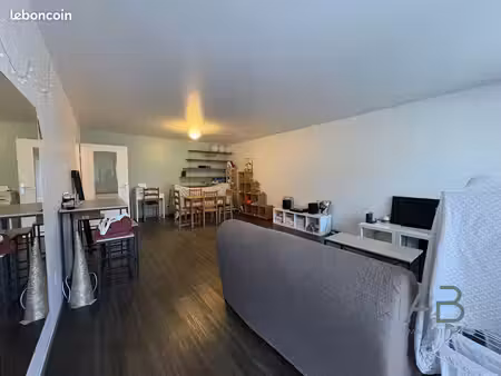 appartement 3 pièces 84 m²